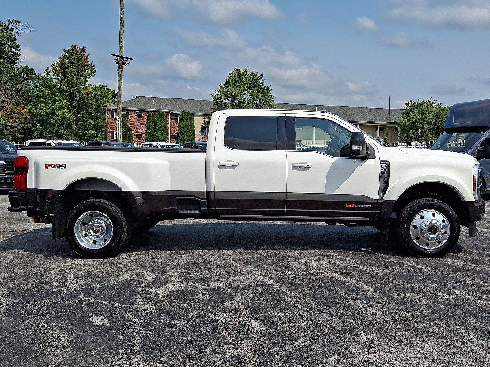 Certified 2025 Ford F450 King Ranch w/ FX4 Off-Road Package AWD/4WD image 7