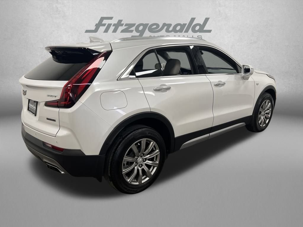 Used 2020 Cadillac XT4 Premium Luxury w/ Enhanced Visibility Package image 6