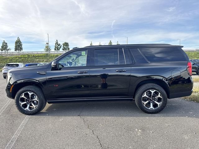 New 2026 GMC Yukon XL AT4 w/ AT4 Premium Package image 5