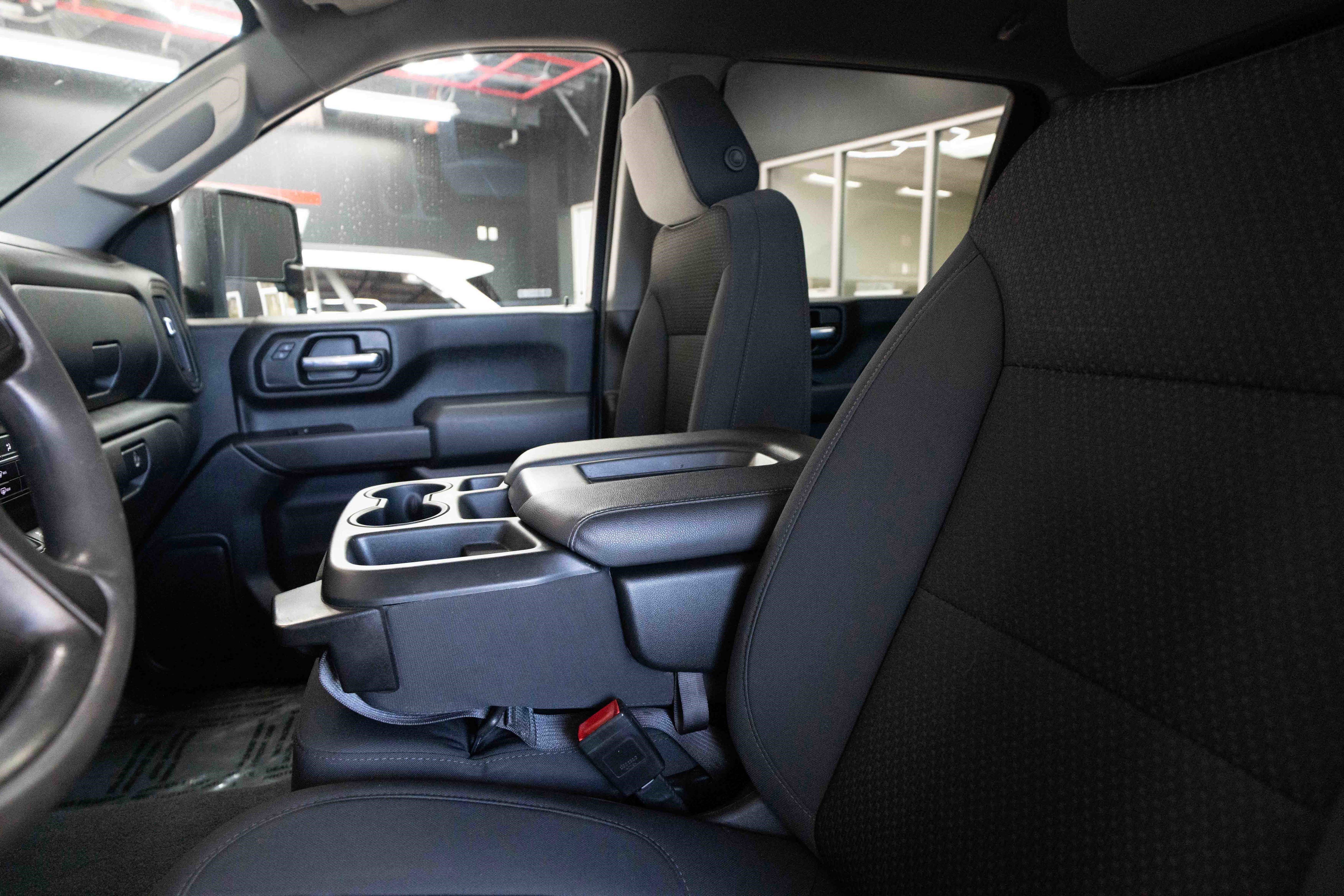 Used 2021 Chevrolet Silverado 2500 Custom w/ Custom Value Package image 10