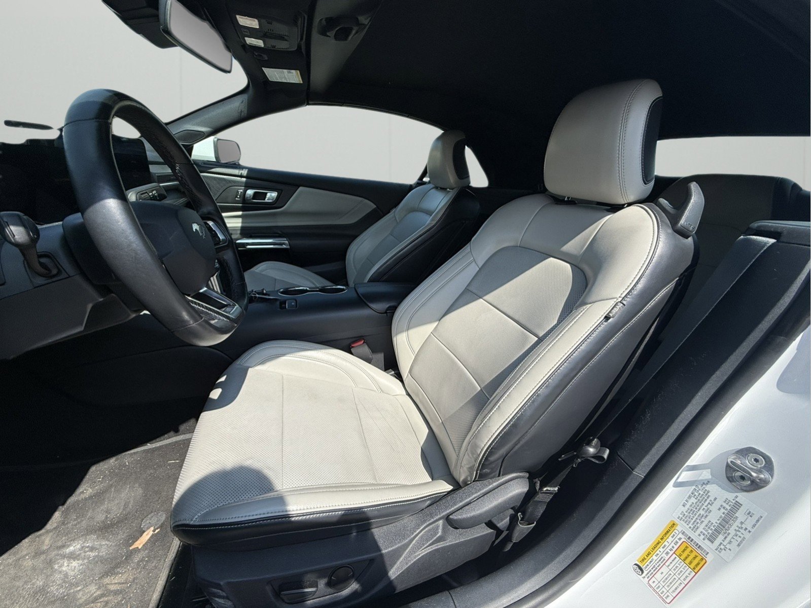 Used 2024 Ford Mustang Premium RWD image 9