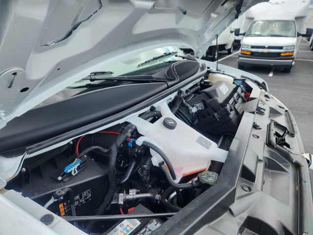 New 2024 Chevrolet Express 3500 w/ Power Convenience Package image 32