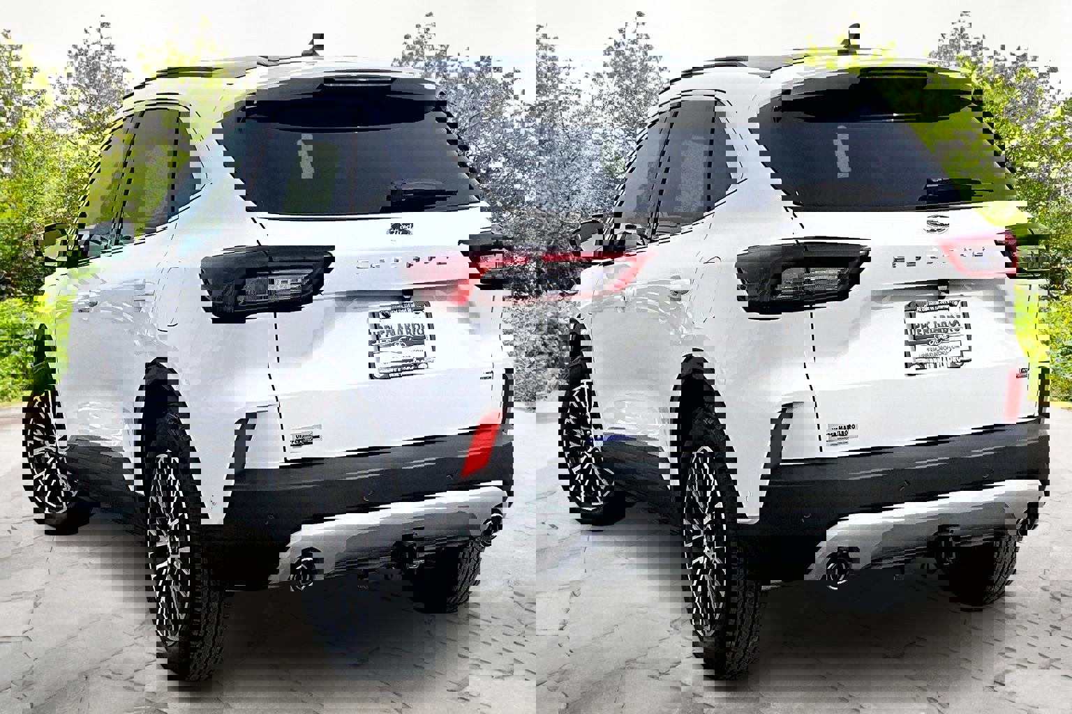 New 2024 Ford Escape SE w/ PHEV Premium Package image 3