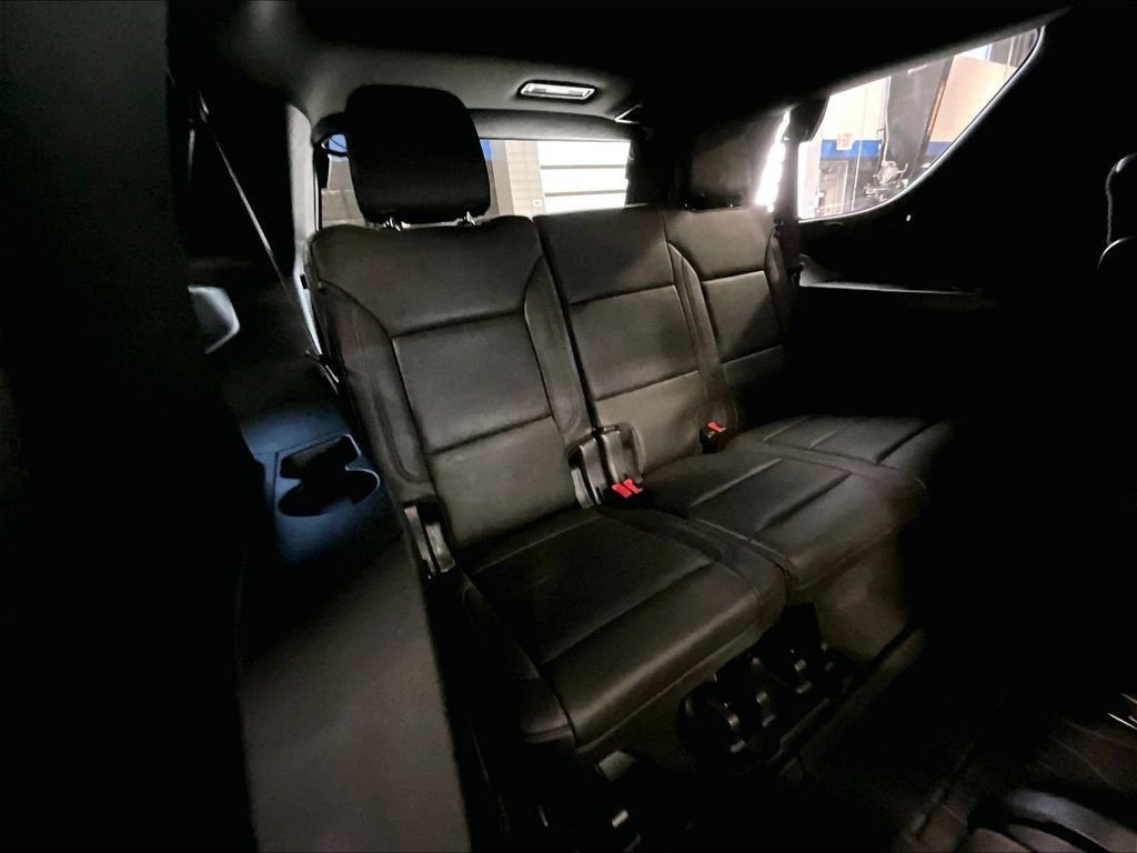 Used 2023 Chevrolet Tahoe LT w/ LT Signature Plus Package AWD/4WD image 17