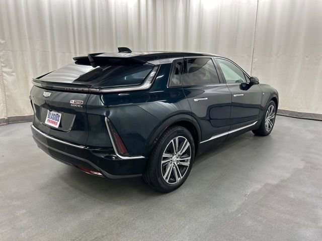 Used 2024 Cadillac Lyriq Luxury image 6