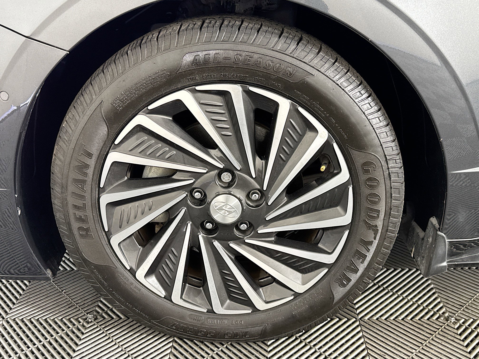 Used 2023 Hyundai Sonata Limited image 37