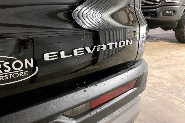 New 2027 GMC Acadia Elevation w/ Elevation Premium Package AWD/4WD image 8