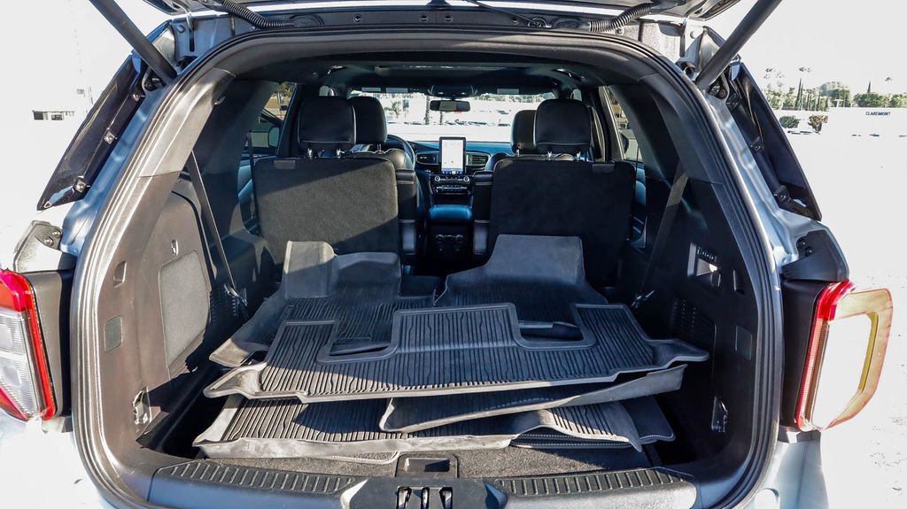 Used 2021 Ford Explorer ST w/ Equipment Group 401A image 27