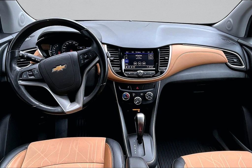Used 2020 Chevrolet Trax LT w/ LT Convenience Package FWD image 8