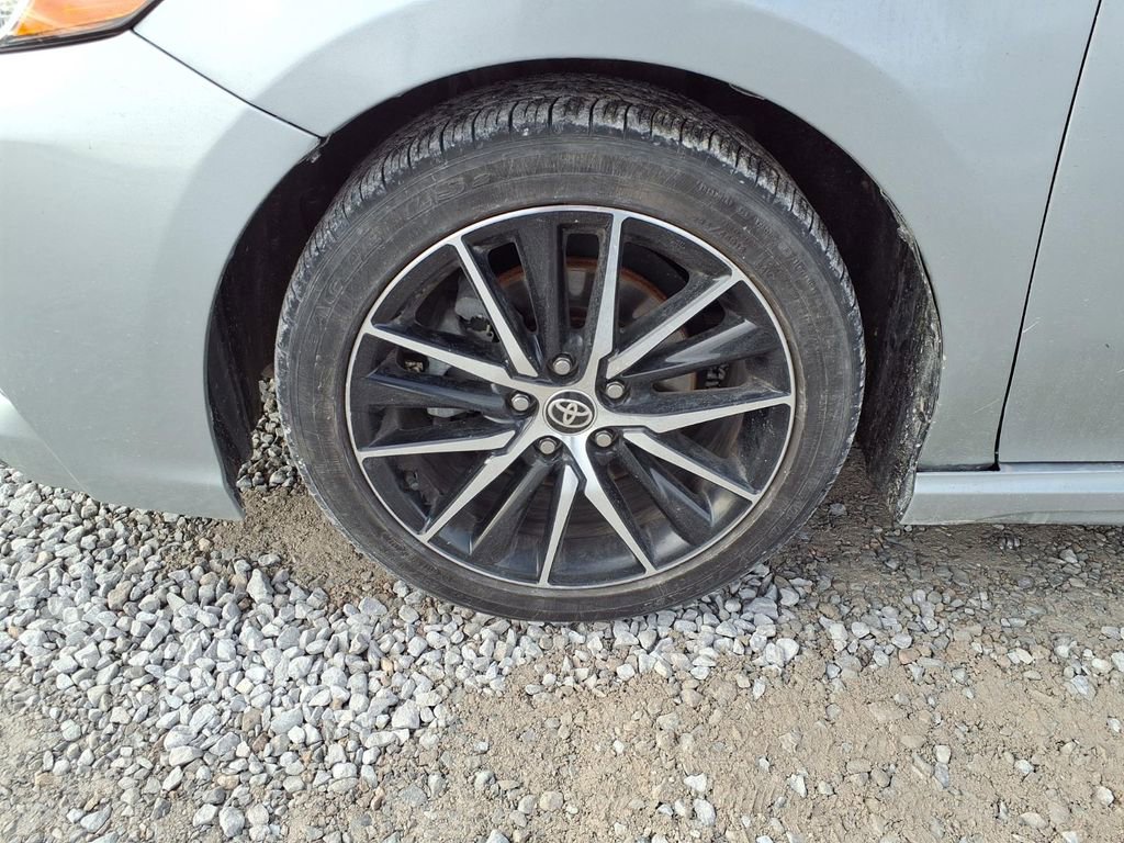 Used 2021 Toyota Camry SE FWD image 35