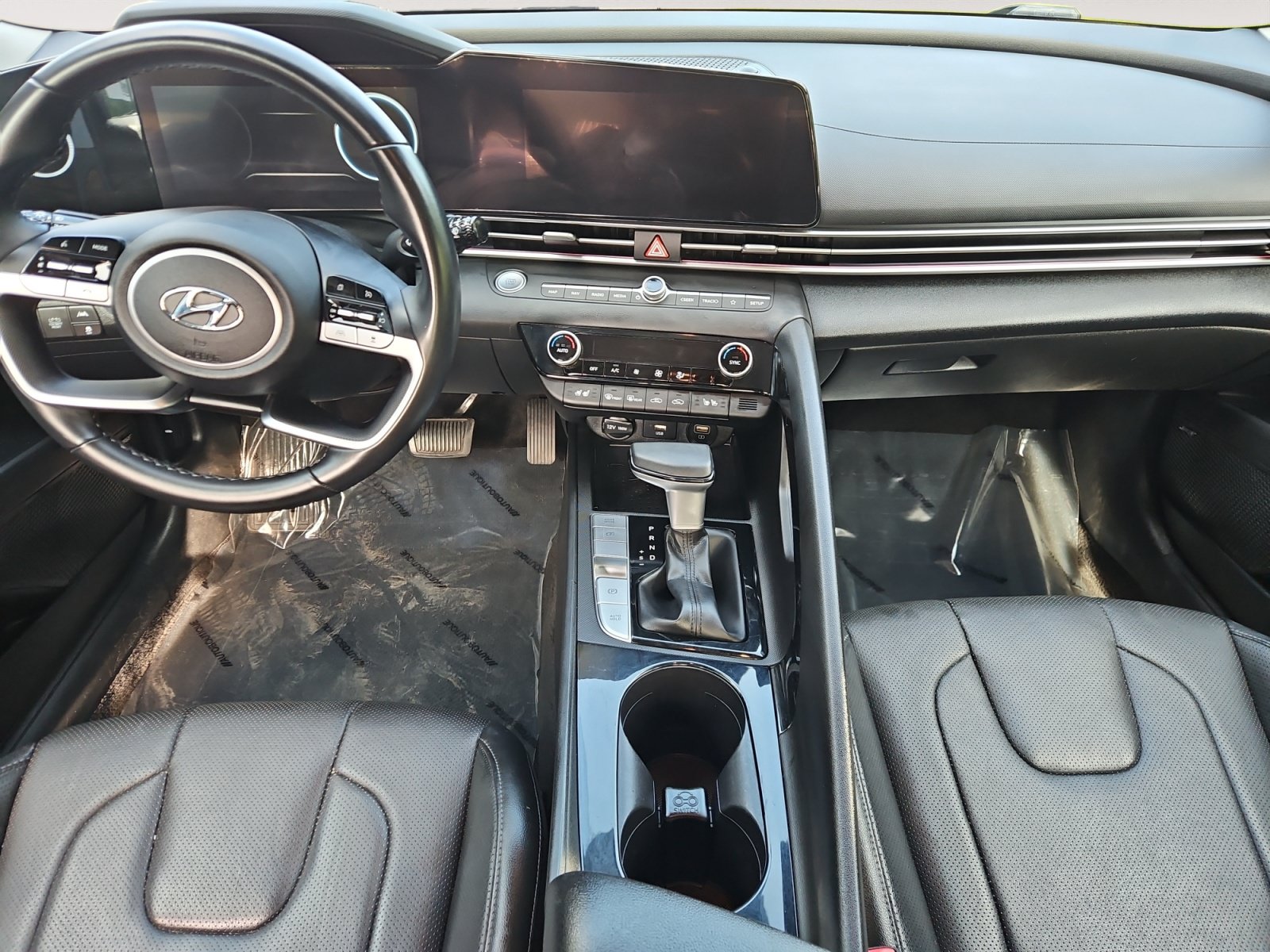 Used 2022 Hyundai Elantra Limited w/ Cargo Package FWD image 11