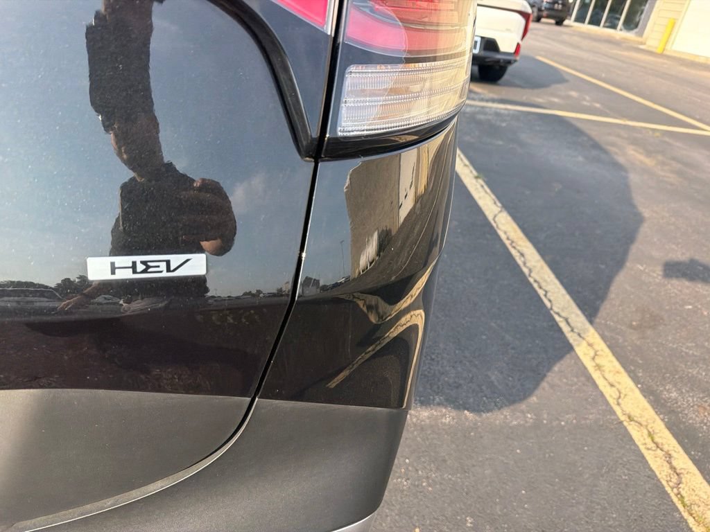 Used 2025 Kia Sportage LX AWD/4WD image 8