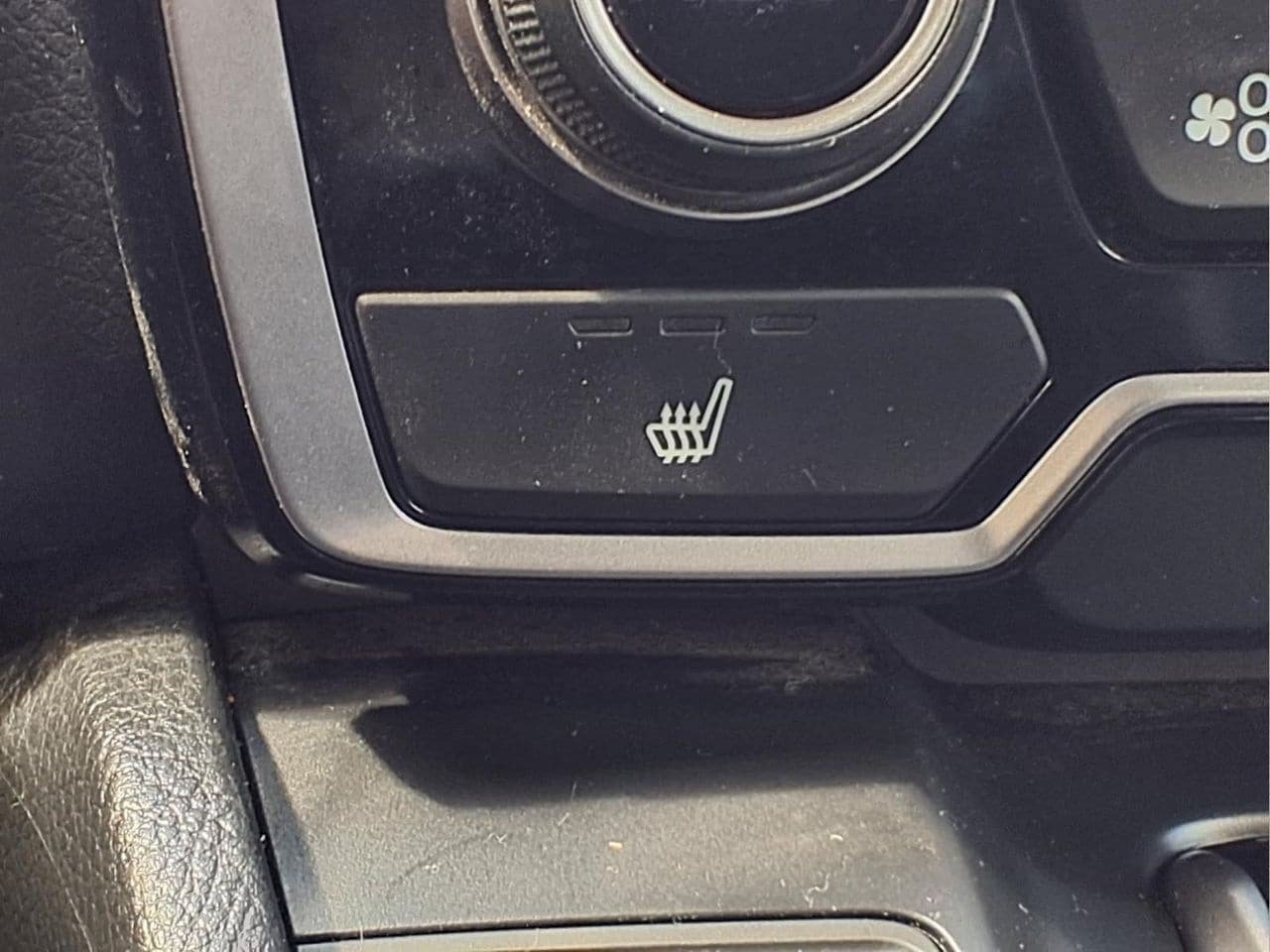 Used 2018 Honda CR-V EX-L image 19