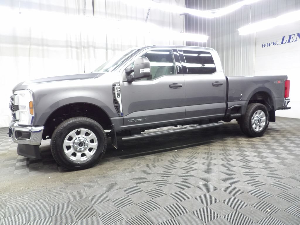 Used 2024 Ford F250 XLT AWD/4WD image 7