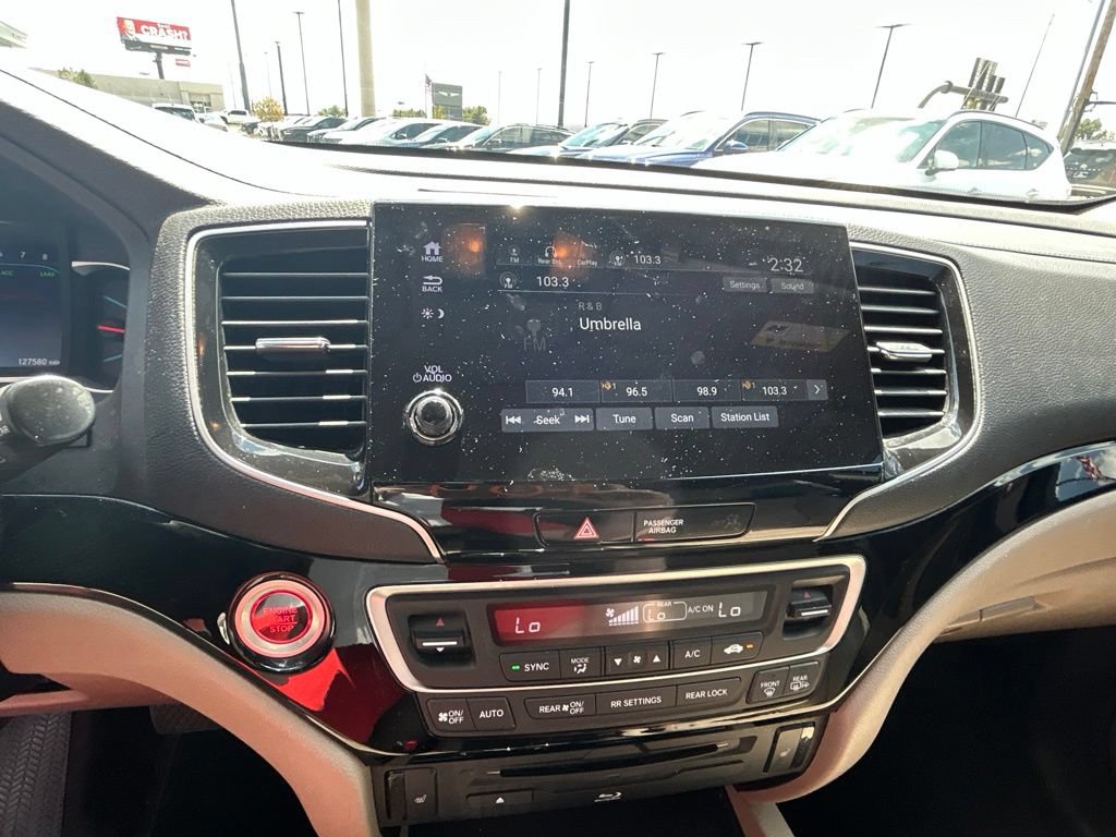 Used 2022 Honda Pilot Touring image 18