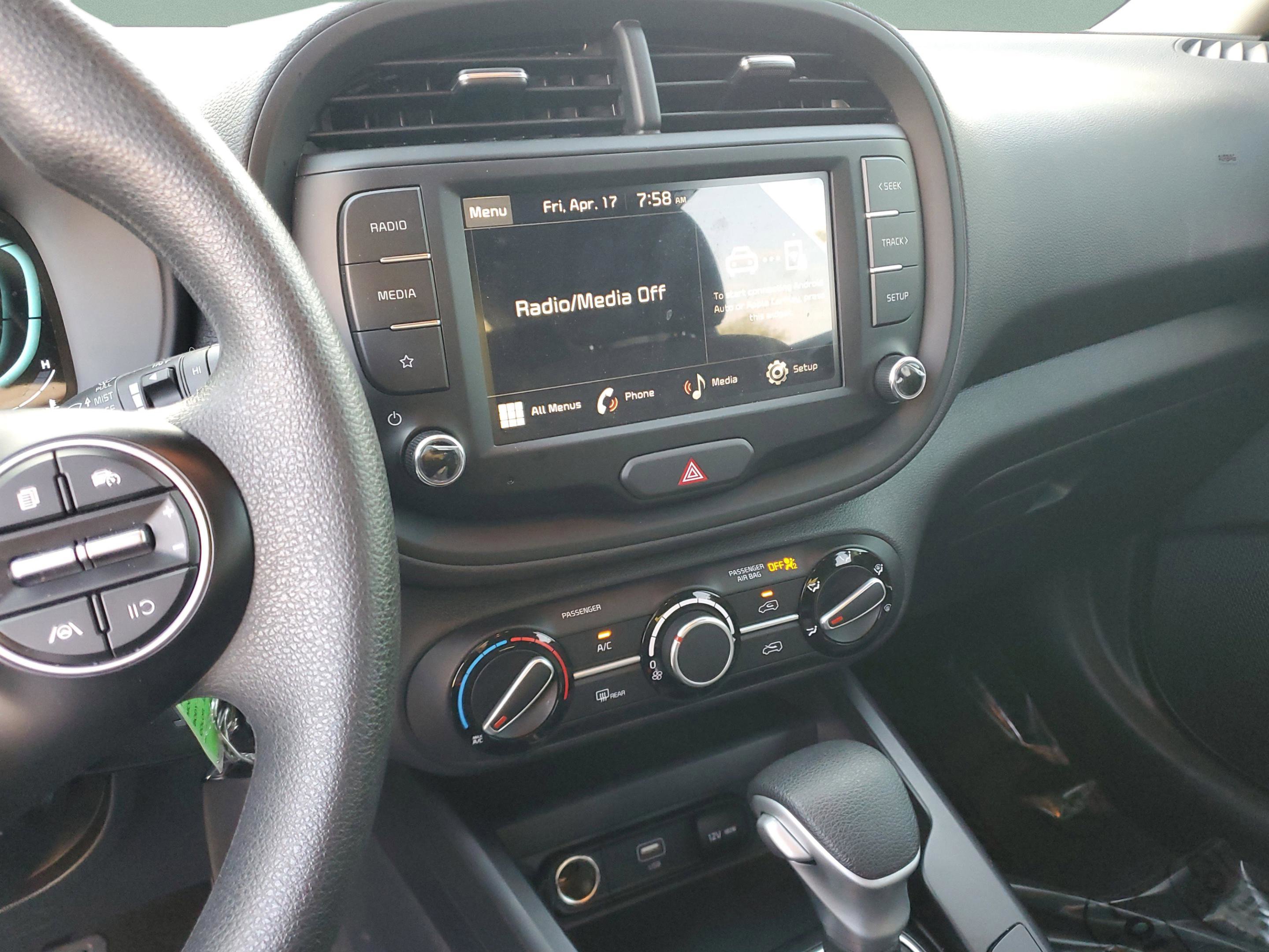 Certified 2025 Kia Soul LX w/ LX Technology Package image 23