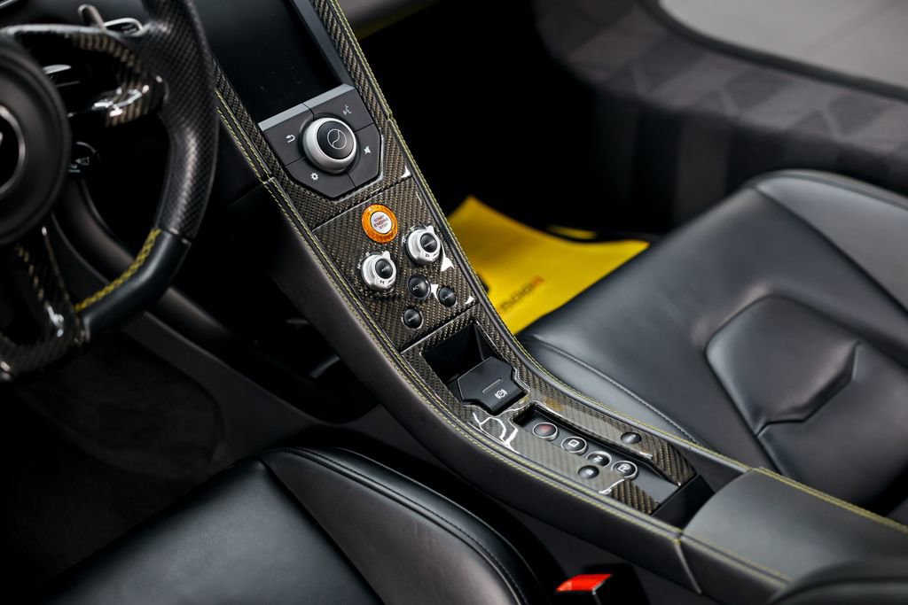 Used 2015 McLaren 650S Coupe image 24