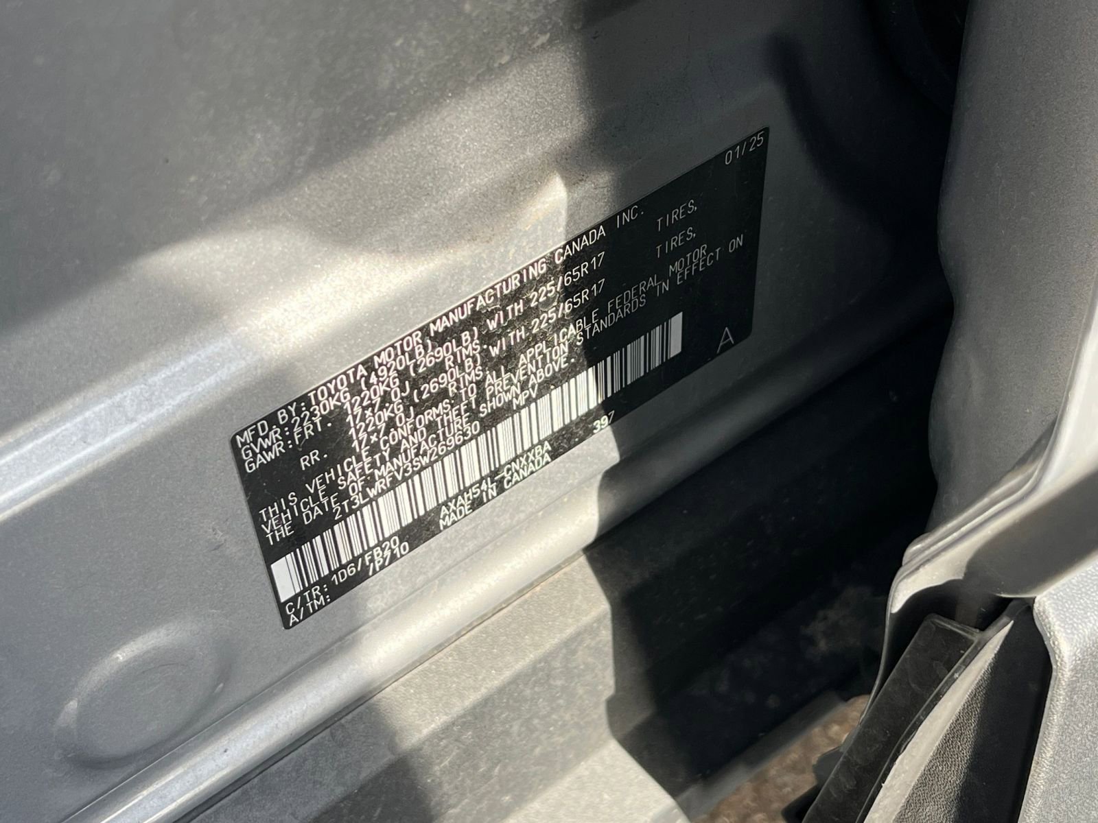 Used 2025 Toyota RAV4 LE image 28