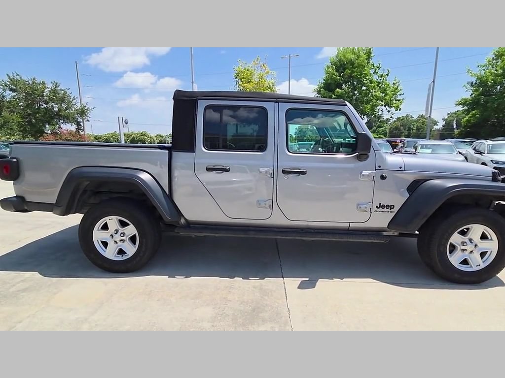 Used 2020 Jeep Gladiator Sport w/ Quick Order Package 24S AWD/4WD image 47