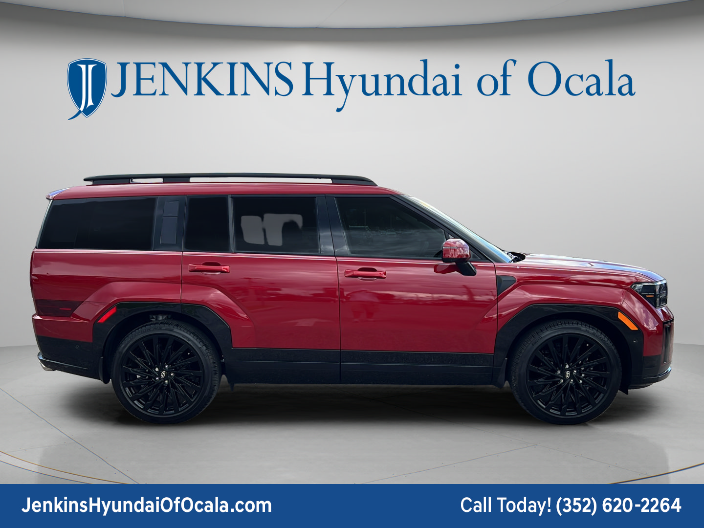 Used 2024 Hyundai Santa Fe Calligraphy FWD image 2