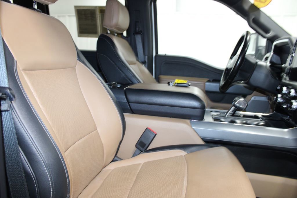 Used 2023 Ford F150 Lariat w/ Trailer Tow Package image 24