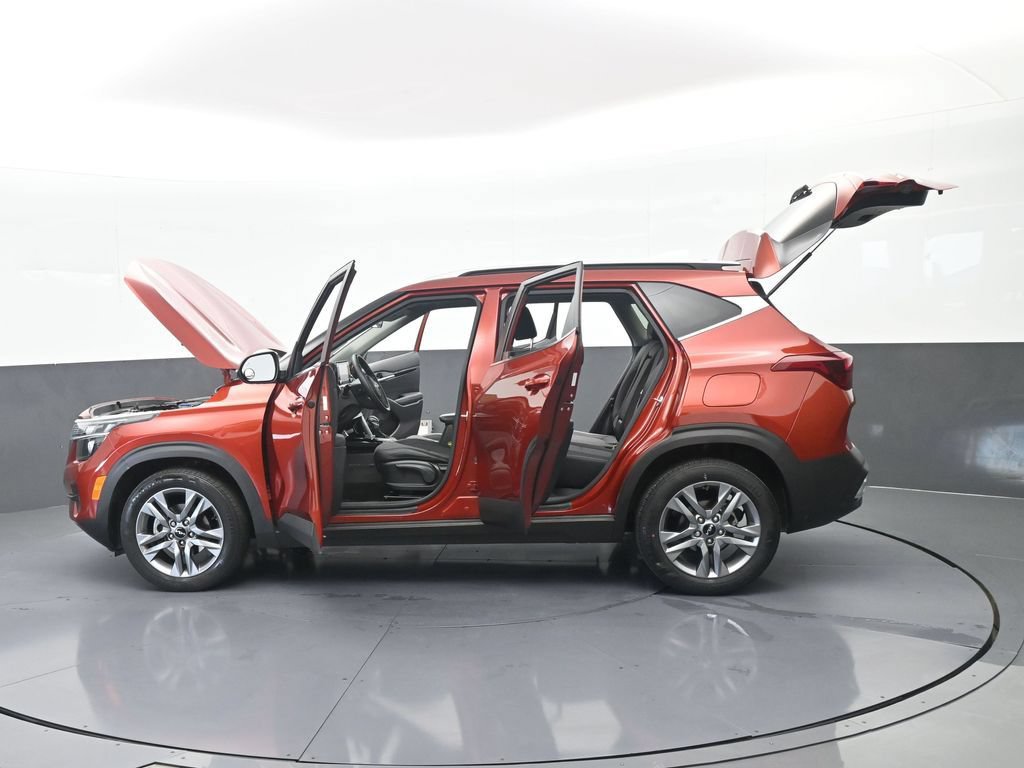 Used 2023 Kia Seltos S FWD image 68