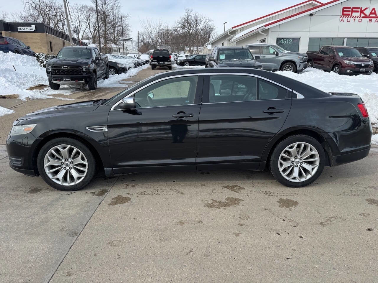 Used 2014 Ford Taurus Limited AWD/4WD image 2