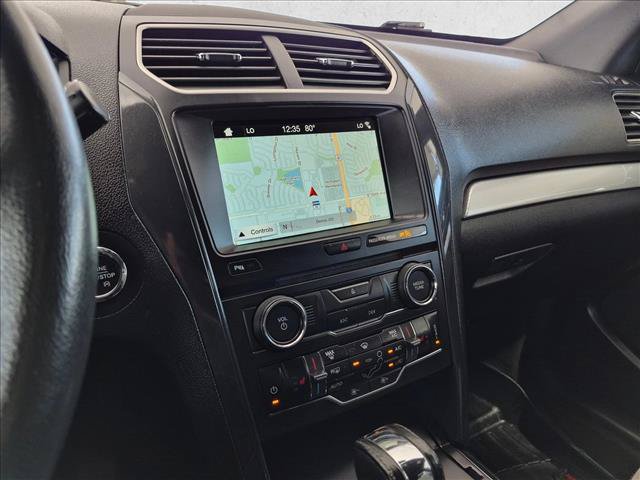 Used 2017 Ford Explorer XLT w/ Equipment Group 202A AWD/4WD image 12