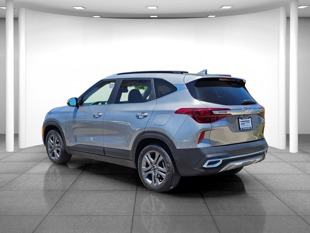 Used 2023 Kia Seltos S FWD image 4