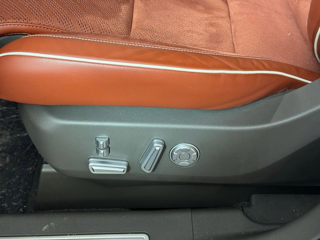 New 2024 Lincoln Nautilus Black Label w/ Jet Appearance Package (87T) image 20