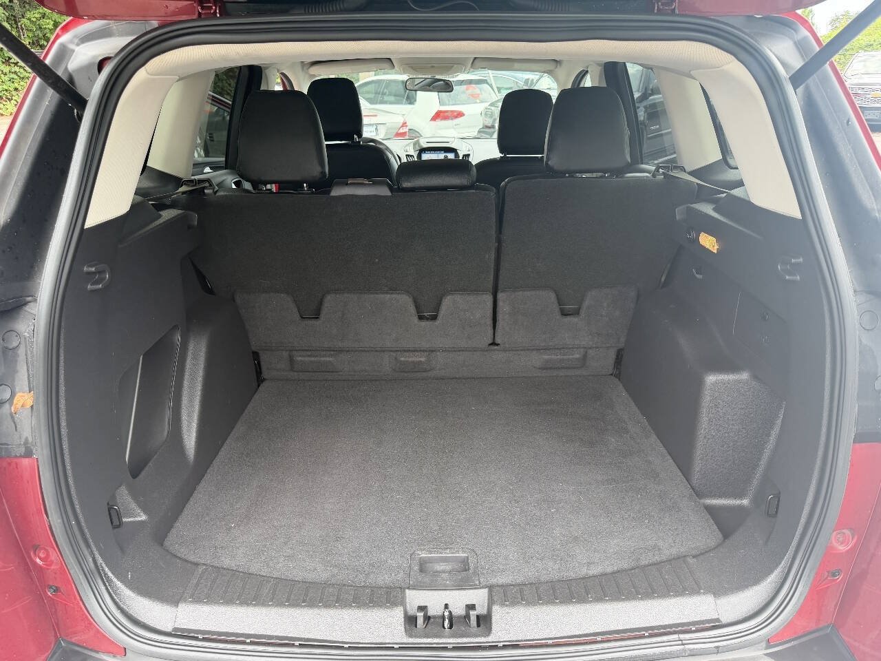 Used 2018 Ford Escape SE w/ SE Sync 3 Package FWD image 12