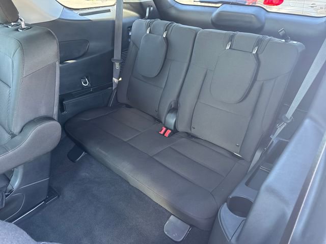 Used 2023 Ford Explorer XLT image 14