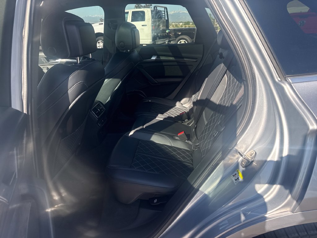 Used 2018 Audi SQ5 Premium Plus AWD/4WD image 25