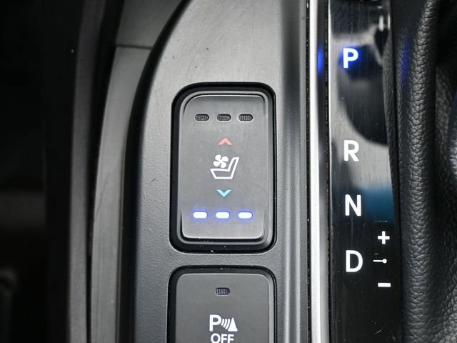 Used 2017 Hyundai Santa Fe Sport w/ 2.4L Tech Package 04 image 13