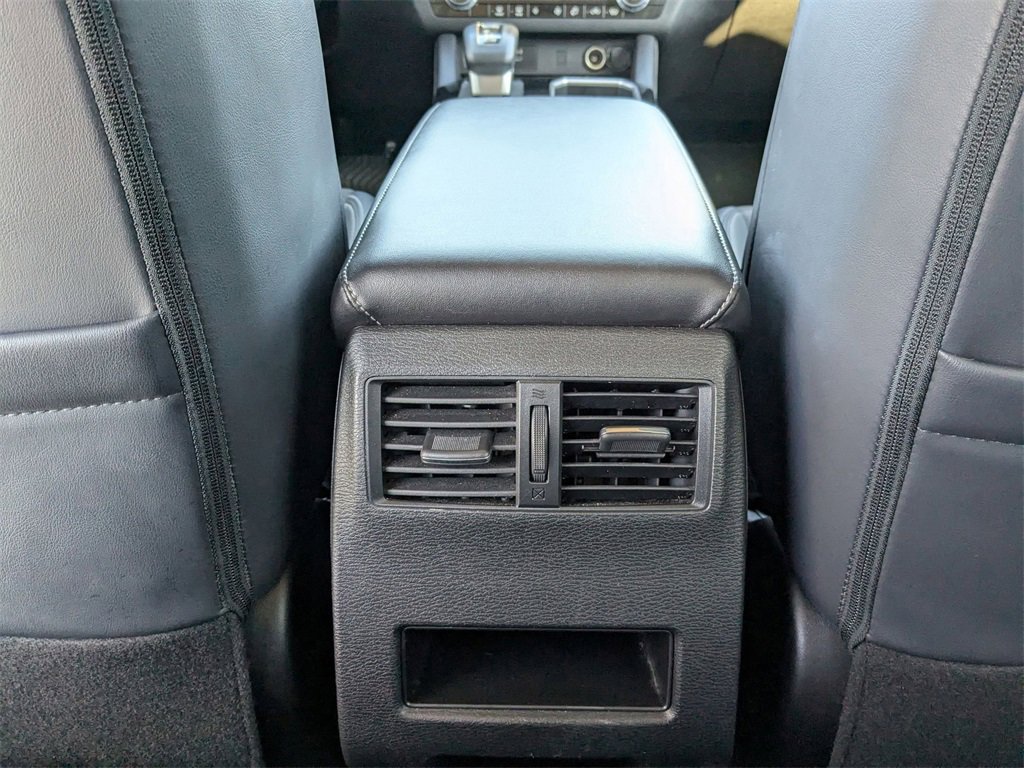 Used 2025 Mitsubishi Outlander SE image 31