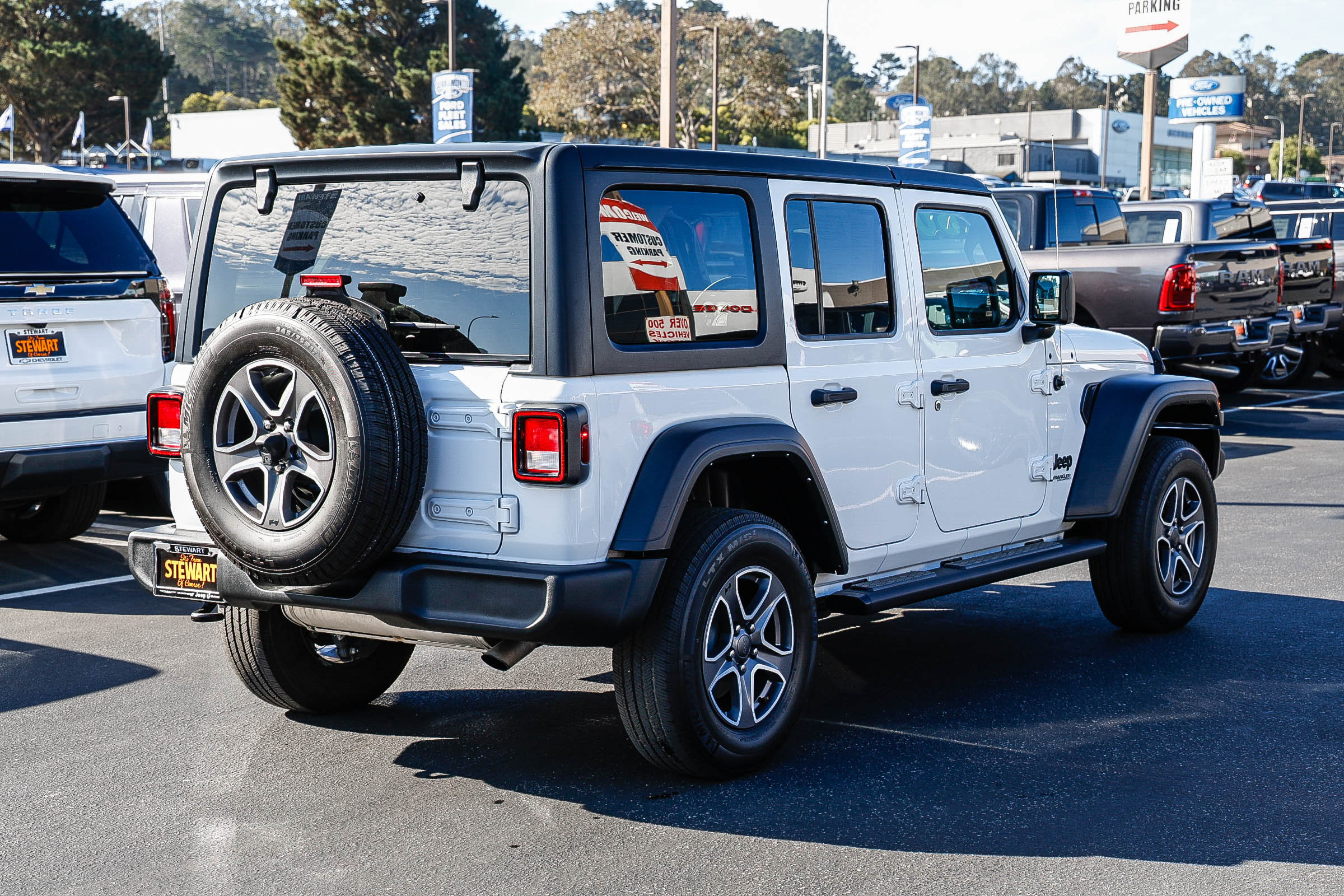 Used 2022 Jeep Wrangler Unlimited Sport AWD/4WD image 17