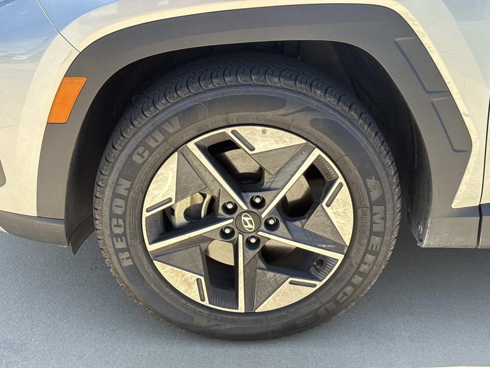 Used 2025 Hyundai Tucson SEL FWD image 4