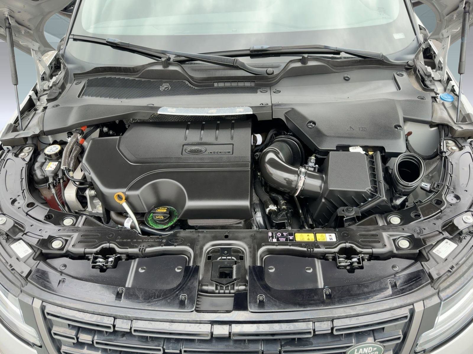 Used 2024 Land Rover Range Rover Evoque Dynamic SE image 26