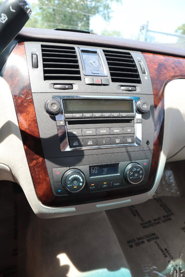 Used 2007 Cadillac DTS Luxury II FWD image 20