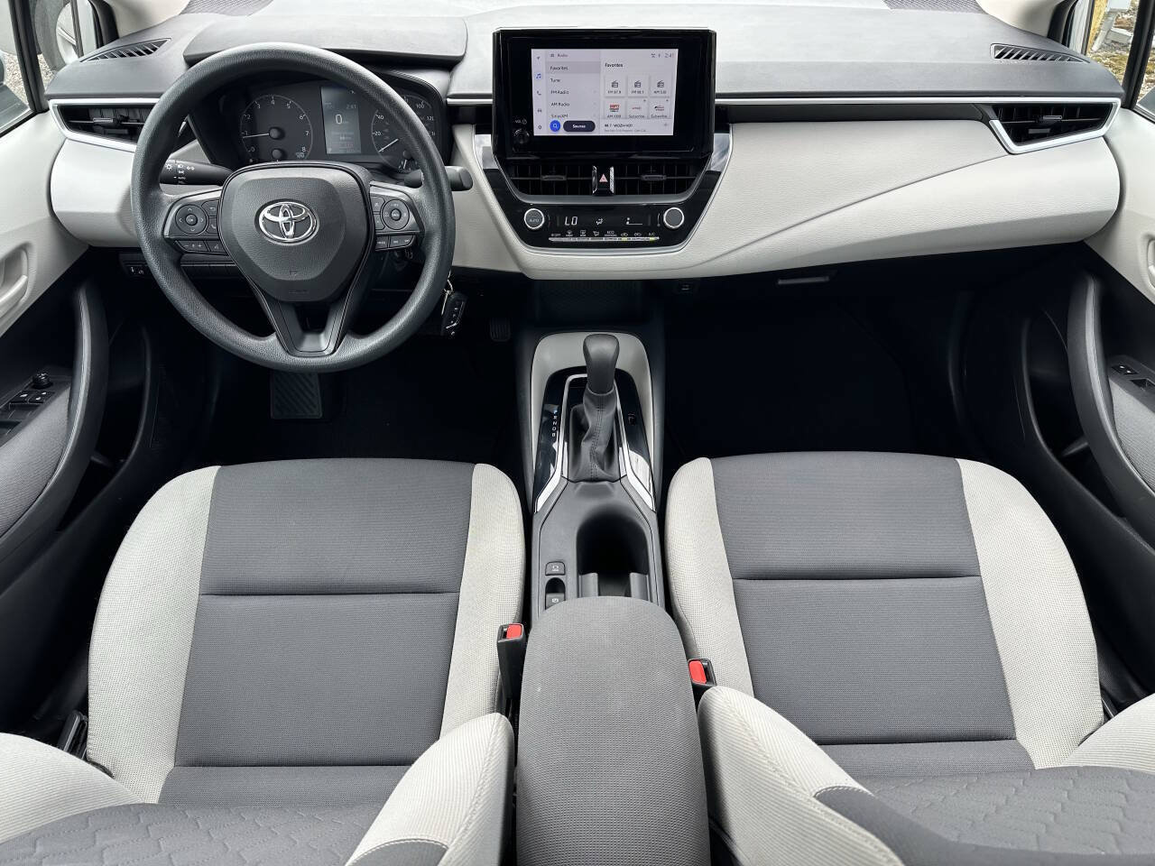 Used 2023 Toyota Corolla LE w/ Carpet Mat Package (TMS) FWD image 12