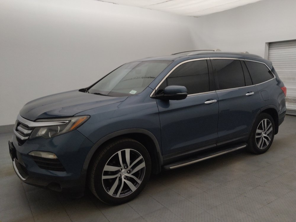 Used 2017 Honda Pilot Elite image 2