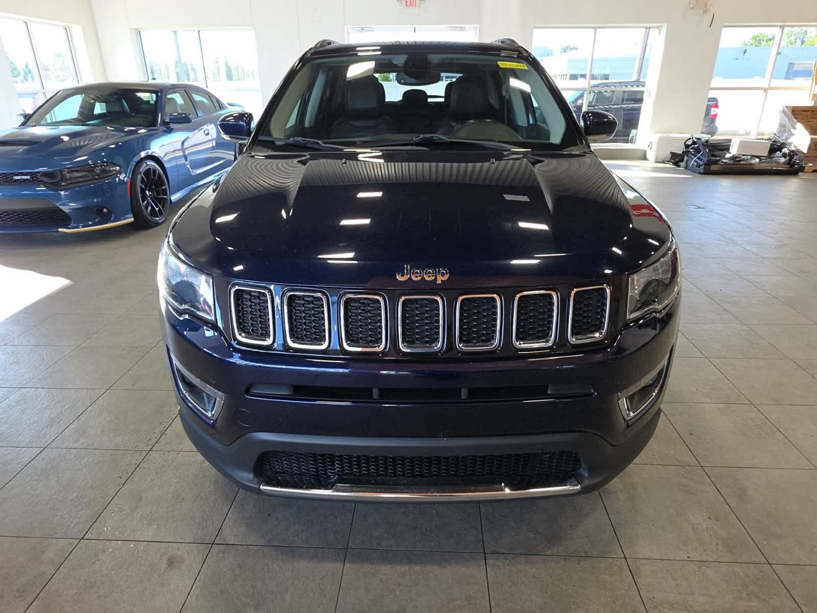 Used 2018 Jeep Compass Limited w/ Safe & Security Group AWD/4WD image 2