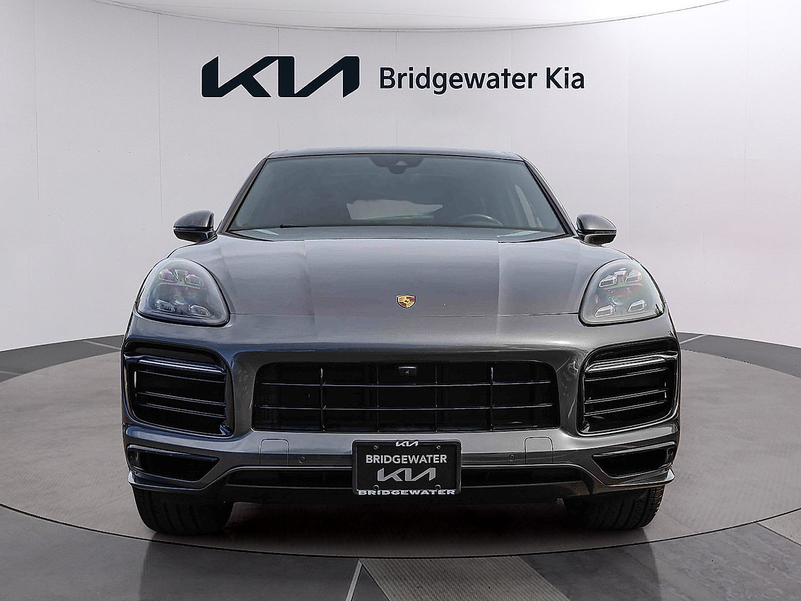Used 2022 Porsche Cayenne S AWD/4WD image 2
