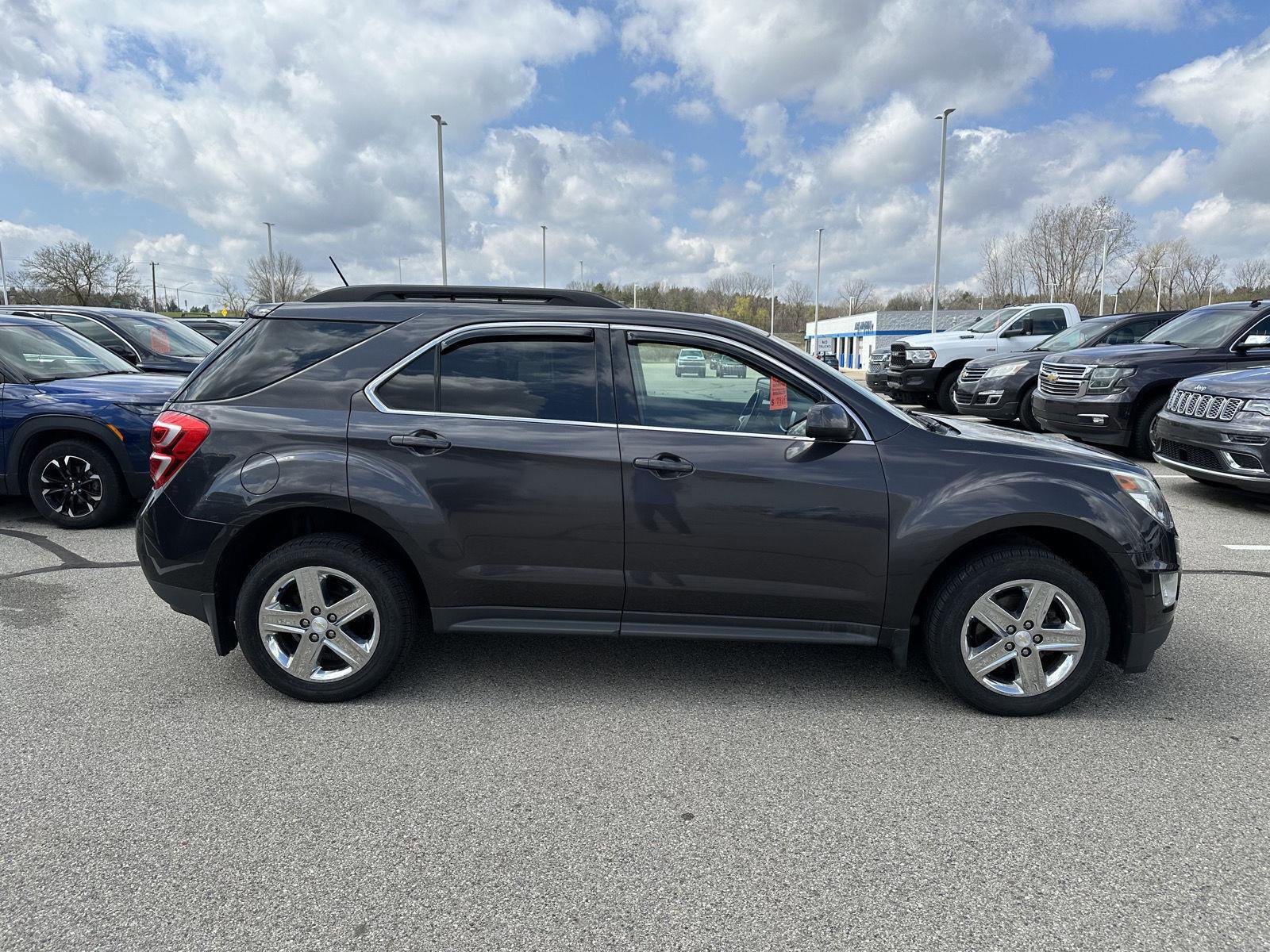 Used 2016 Chevrolet Equinox LT w/ Convenience Package image 9