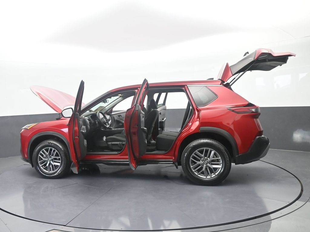 Used 2023 Nissan Rogue S FWD image 68