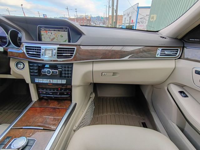 Used 2014 Mercedes-Benz E 250 BlueTEC Sedan image 41