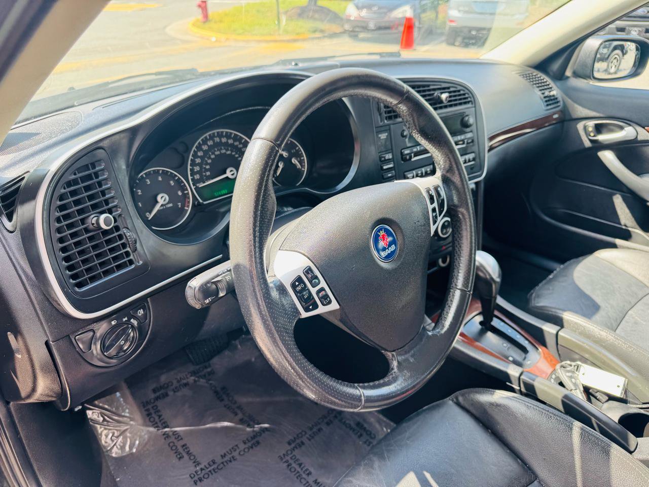 Used 2008 Saab 9-3 2.0T w/ Moonroof Package image 12