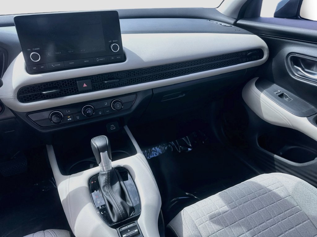 Used 2025 Honda HR-V LX image 21