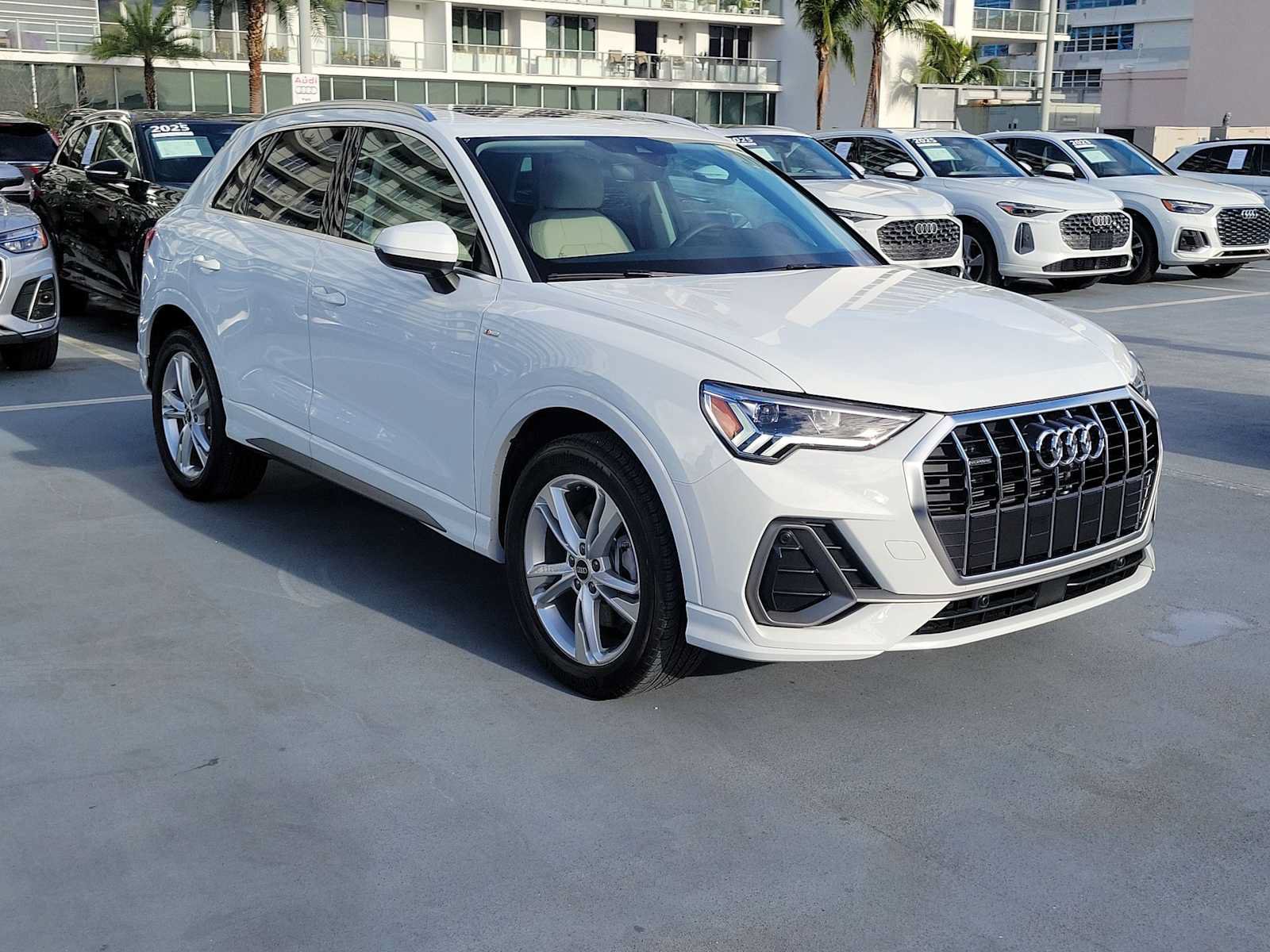 Certified 2023 Audi Q3 2.0T Premium Plus AWD/4WD image 8