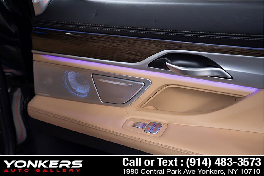 Used 2019 BMW 750i xDrive w/ Executive Package image 34